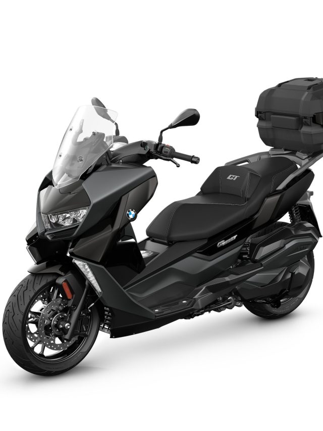 Check out the all-new 2024 BMW C 400 GT