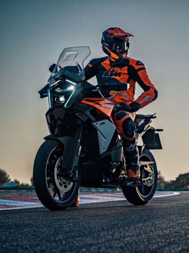 Check out the New 2025 KTM 1390 Super Adventure S EVO