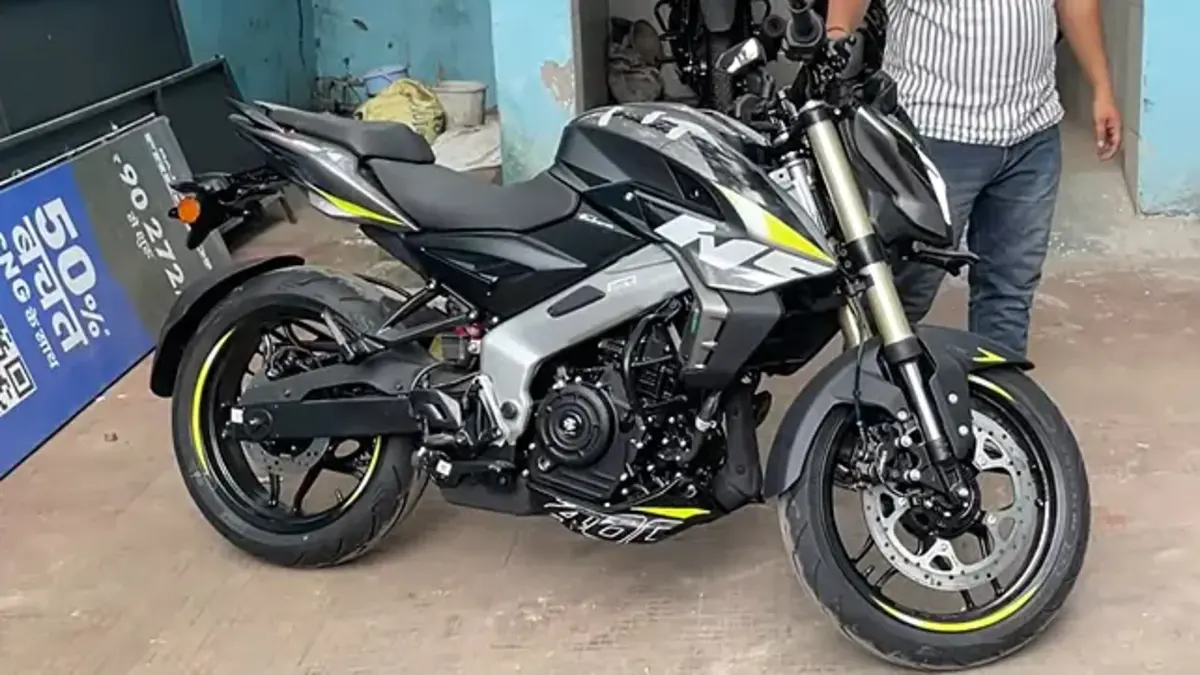 2025 Bajaj Pulsar NS400Z