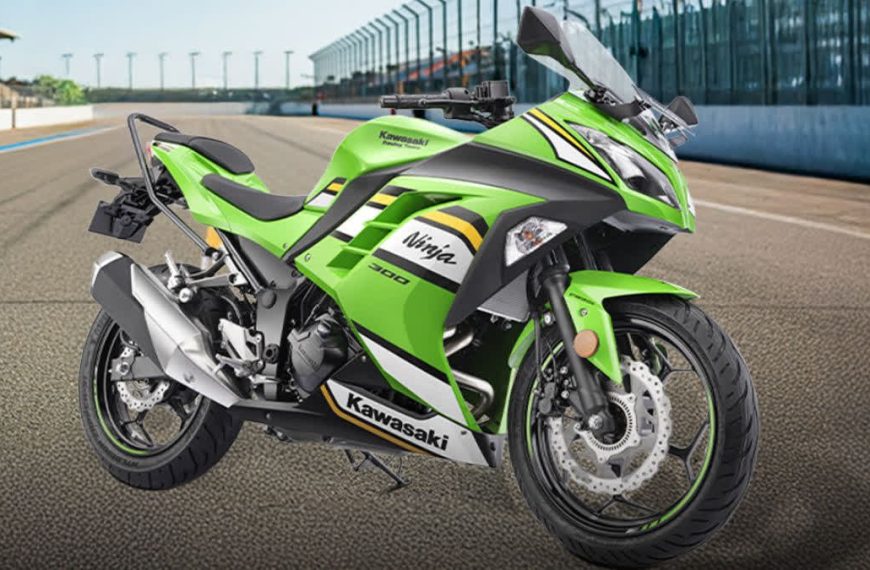 2025 Kawasaki Ninja 300 Launch with New Colours