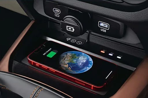 hyundai aura india connected car features bluelink