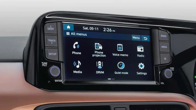 hyundai aura india convenience features technology
