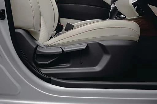 hyundai aura india rear parking sensors camera