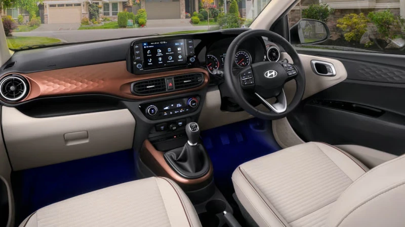 hyundai aura india touchscreen infotainment connectivity