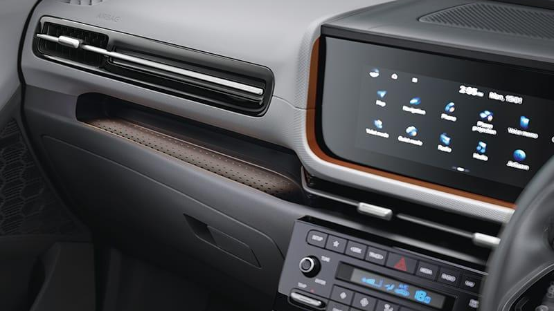 hyundai creta india wireless charging storage convenience