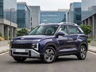 hyundai venue 2026 price specifications Mileage review images