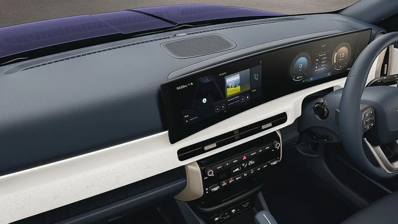 hyundai venue india interior dashboard dual tone design