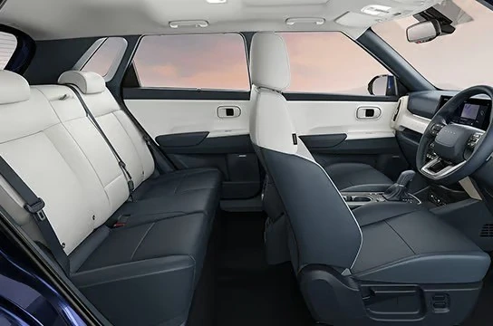 hyundai venue india rear seat space legroom comfort