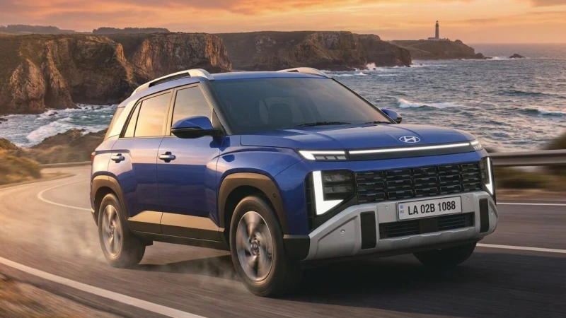 hyundai venue india rear three quarter stylish design